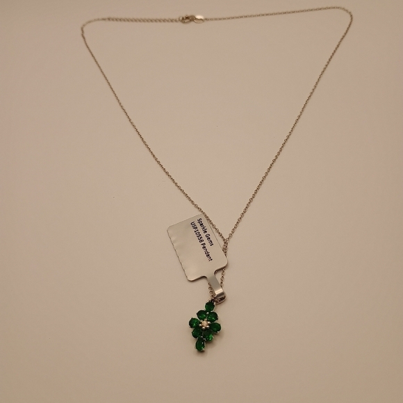 Green Emeralds And White Zircon Silver Necklace - Picture 3 of 6
